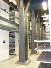 Zicht op dubbele compactus in depot - Collectiebeleid Musea Stad Antwerpen